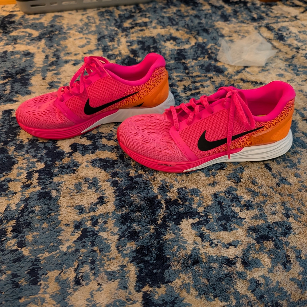 Nike Women's Vibrant Pink and Orange Athletic Shoes